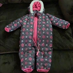 12 months girls Zip up, one piece snow suit